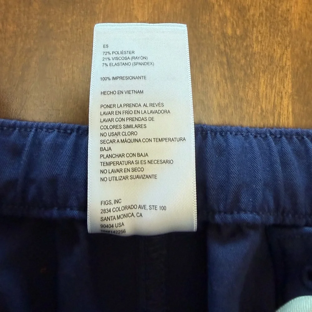 Men’s FIGS Cairo Straight-Leg Scrub Pant Large Navy STYLE#: 1000200R